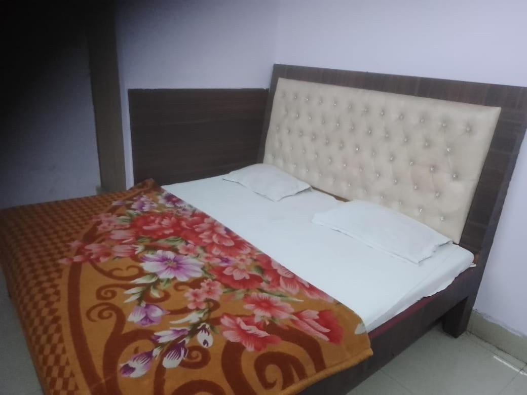 Hotel Maharaja Inn By Wb Inn Kanpur Zewnętrze zdjęcie